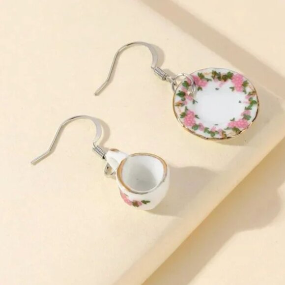 ❤️ FREE Plate Cup Mug Toile Floral Boho Classy Party Art Chic Hipster Earrings - Picture 7 of 8